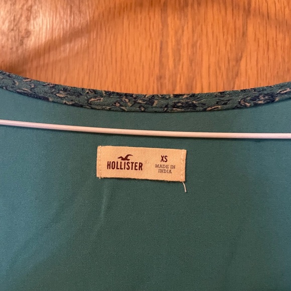 XS Hollister Long Sleeve Mini Dress - Picture 2 of 6